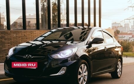 Hyundai Solaris II рестайлинг, 2012 год, 820 000 рублей, 3 фотография