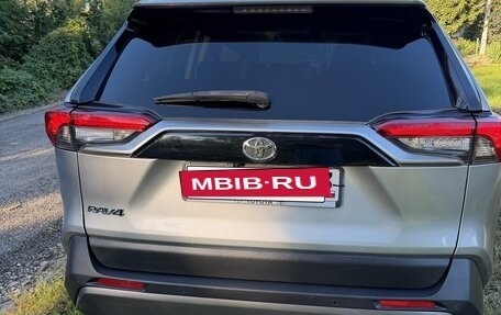 Toyota RAV4, 2019 год, 3 000 050 рублей, 6 фотография