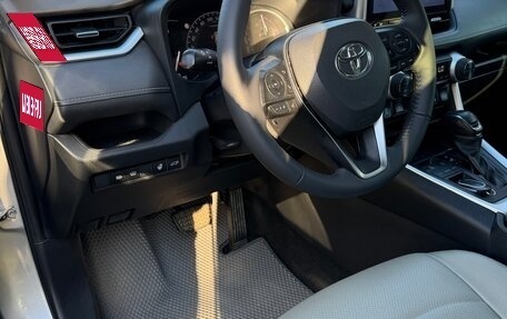 Toyota RAV4, 2019 год, 3 000 050 рублей, 23 фотография