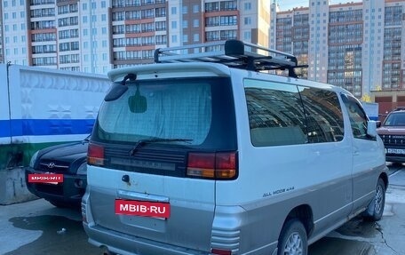 Nissan Elgrand I, 2000 год, 500 000 рублей, 7 фотография