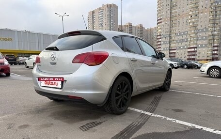 Opel Astra J, 2011 год, 620 000 рублей, 2 фотография