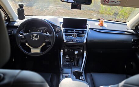 Lexus NX I, 2019 год, 3 650 000 рублей, 5 фотография