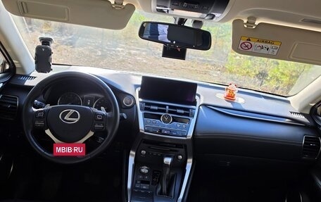 Lexus NX I, 2019 год, 3 650 000 рублей, 8 фотография