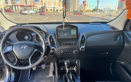 Hyundai ix35 I рестайлинг, 2011 год, 1 100 000 рублей, 11 фотография