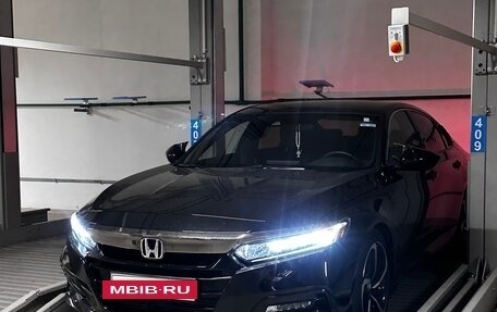 Honda Accord IX рестайлинг, 2019 год, 1 700 000 рублей, 5 фотография