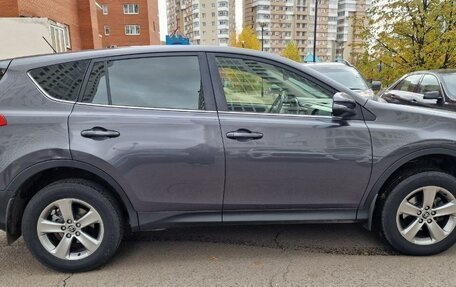 Toyota RAV4, 2015 год, 2 650 000 рублей, 4 фотография