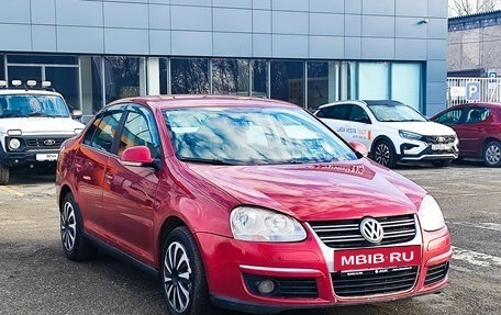 Volkswagen Jetta VII, 2008 год, 446 083 рублей, 2 фотография