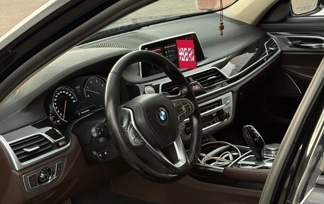 BMW 7 серия, 2017 год, 2 900 000 рублей, 5 фотография