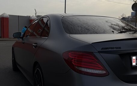 Mercedes-Benz E-Класс AMG, 2019 год, 5 300 000 рублей, 3 фотография
