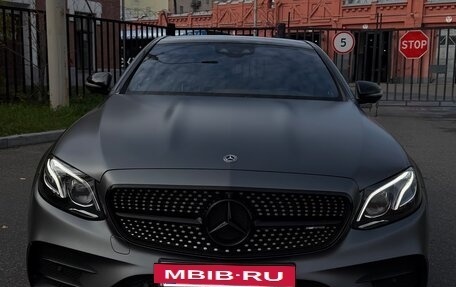 Mercedes-Benz E-Класс AMG, 2019 год, 5 300 000 рублей, 6 фотография