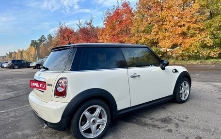 MINI Hatch, 2011 год, 930 000 рублей, 6 фотография