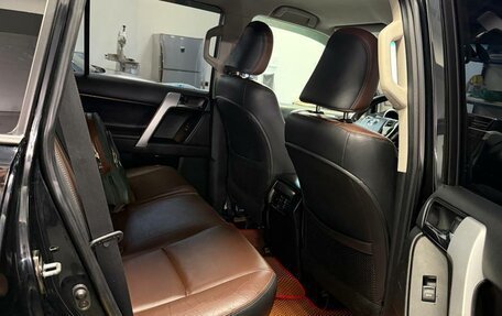Toyota Land Cruiser Prado 150 рестайлинг, 2016 год, 6 150 000 рублей, 2 фотография