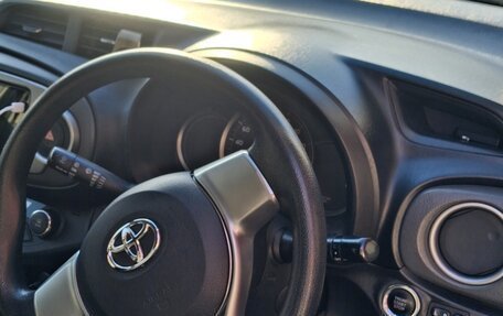 Toyota Vitz, 2012 год, 600 000 рублей, 7 фотография