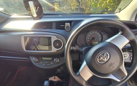 Toyota Vitz, 2012 год, 600 000 рублей, 6 фотография