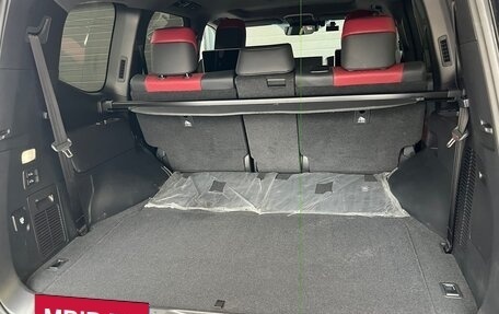Toyota Land Cruiser, 2022 год, 12 000 000 рублей, 3 фотография