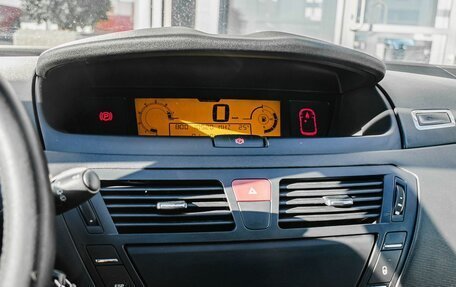 Citroen C4 Picasso II рестайлинг, 2011 год, 450 000 рублей, 19 фотография