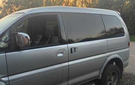 Mitsubishi Delica IV, 2005 год, 1 900 000 рублей, 4 фотография