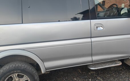 Mitsubishi Delica IV, 2005 год, 1 900 000 рублей, 8 фотография
