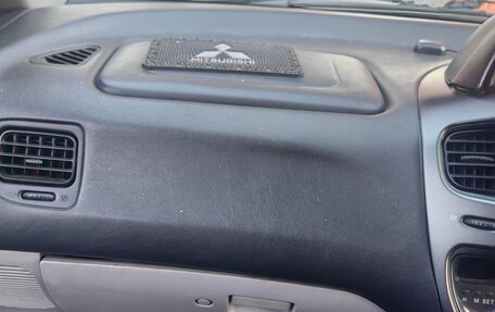 Mitsubishi Delica IV, 2005 год, 1 900 000 рублей, 11 фотография