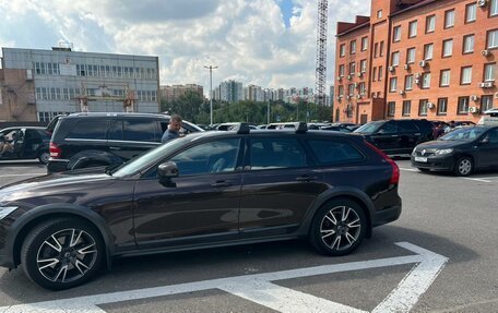 Volvo V90 Cross Country I рестайлинг, 2019 год, 4 600 000 рублей, 2 фотография