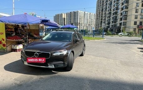 Volvo V90 Cross Country I рестайлинг, 2019 год, 4 600 000 рублей, 3 фотография