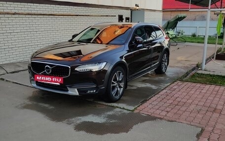 Volvo V90 Cross Country I рестайлинг, 2019 год, 4 600 000 рублей, 4 фотография