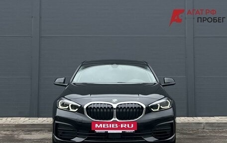 BMW 1 серия, 2022 год, 3 350 000 рублей, 2 фотография