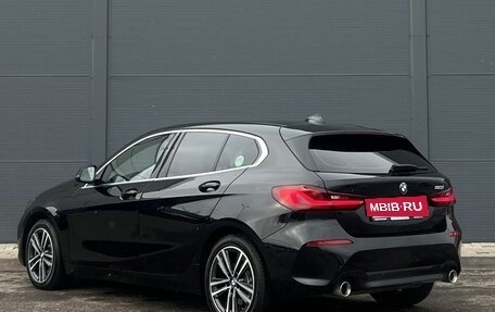BMW 1 серия, 2022 год, 3 350 000 рублей, 7 фотография