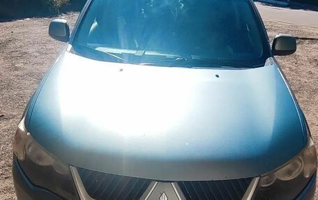 Mitsubishi Outlander III рестайлинг 3, 2008 год, 1 000 000 рублей, 7 фотография