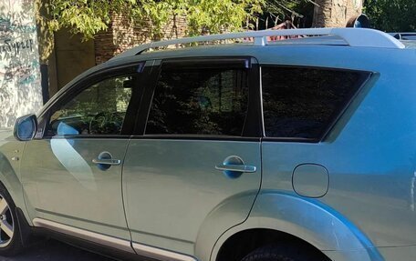 Mitsubishi Outlander III рестайлинг 3, 2008 год, 1 000 000 рублей, 8 фотография