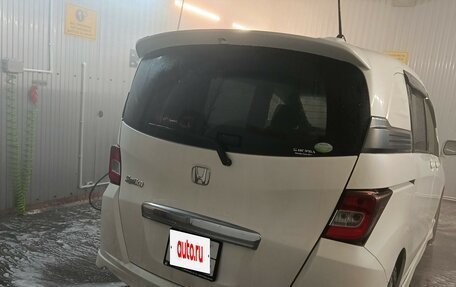 Honda Freed I, 2012 год, 970 000 рублей, 2 фотография