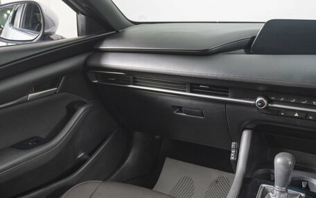 Mazda 3, 2021 год, 1 499 000 рублей, 12 фотография