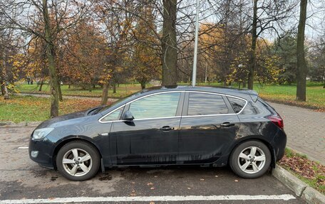 Opel Astra J, 2011 год, 620 000 рублей, 3 фотография