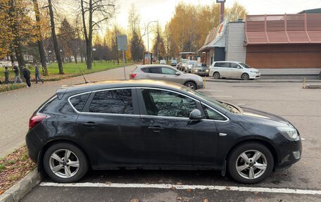 Opel Astra J, 2011 год, 620 000 рублей, 6 фотография