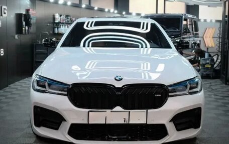 BMW 5 серия, 2019 год, 2 250 000 рублей, 1 фотография
