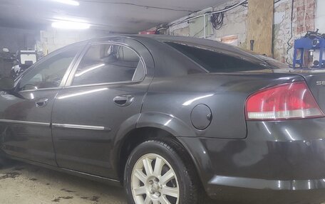 Chrysler Sebring II, 2005 год, 470 000 рублей, 2 фотография