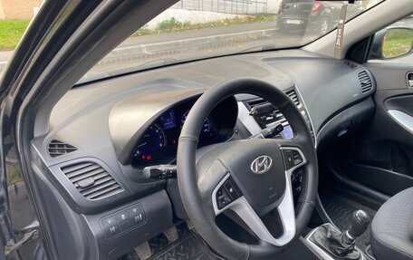 Hyundai Solaris II рестайлинг, 2013 год, 560 000 рублей, 7 фотография