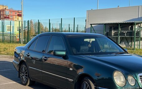 Mercedes-Benz E-Класс, 1995 год, 510 000 рублей, 6 фотография