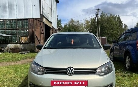 Volkswagen Polo VI (EU Market), 2011 год, 650 000 рублей, 10 фотография