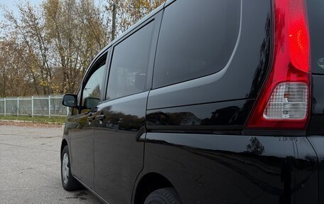 Nissan Serena III, 2005 год, 890 000 рублей, 10 фотография