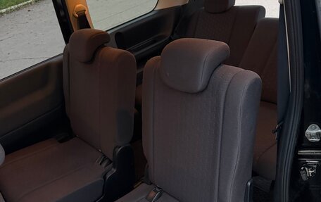 Nissan Serena III, 2005 год, 890 000 рублей, 18 фотография