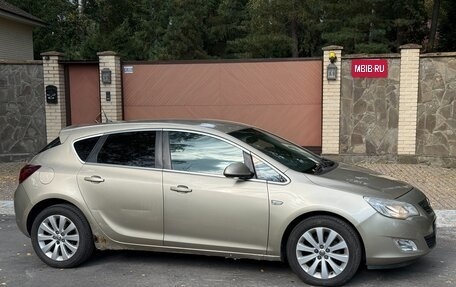 Opel Astra J, 2012 год, 550 000 рублей, 3 фотография