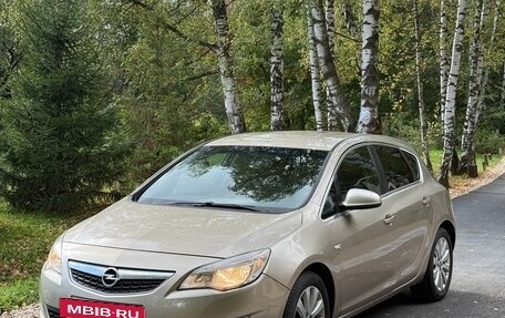 Opel Astra J, 2012 год, 550 000 рублей, 8 фотография