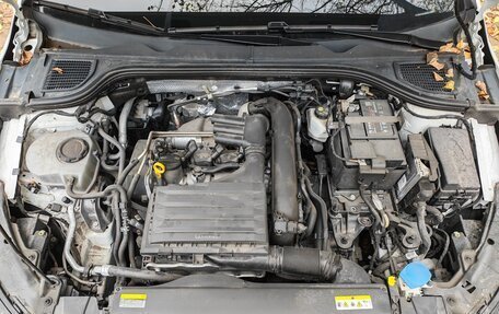 Volkswagen Golf VIII, 2022 год, 2 740 000 рублей, 4 фотография