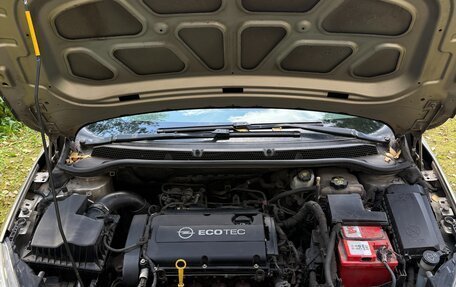 Opel Astra J, 2012 год, 550 000 рублей, 24 фотография