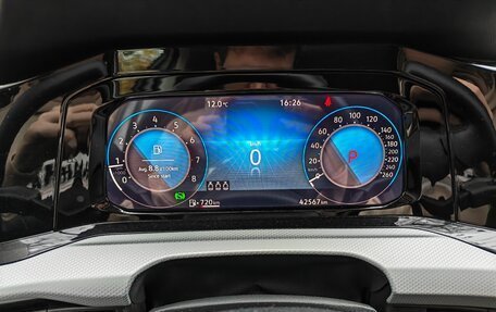Volkswagen Golf VIII, 2022 год, 2 740 000 рублей, 6 фотография