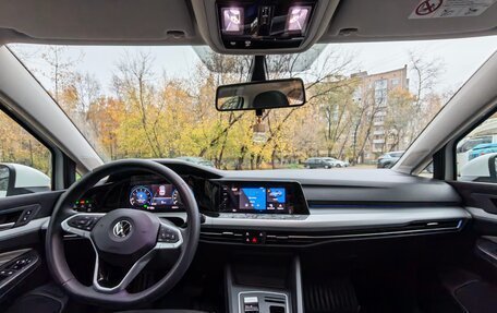 Volkswagen Golf VIII, 2022 год, 2 740 000 рублей, 5 фотография