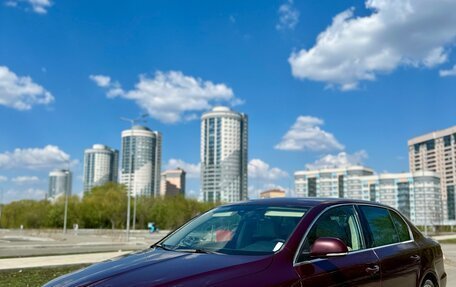 Skoda Superb III рестайлинг, 2012 год, 1 030 000 рублей, 2 фотография