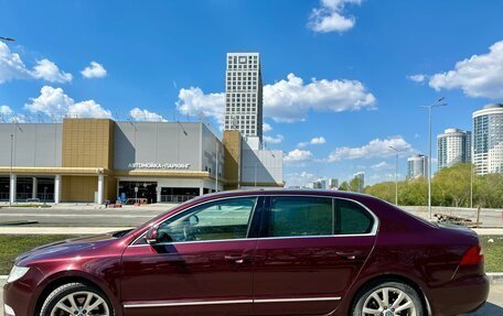 Skoda Superb III рестайлинг, 2012 год, 1 030 000 рублей, 5 фотография