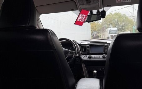 Toyota RAV4, 2017 год, 2 699 000 рублей, 21 фотография